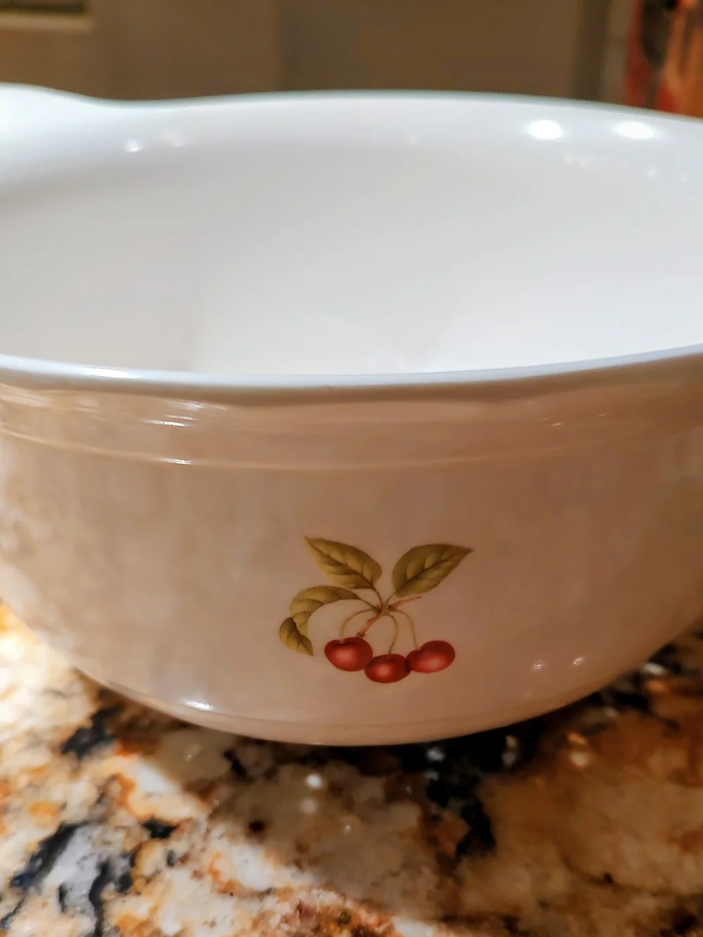 White Ashberry Melamine strainer W Peach Floral Design, vintage.